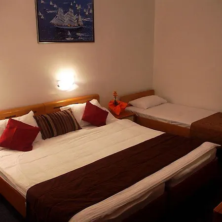 And Javor Guest house Podstrana
