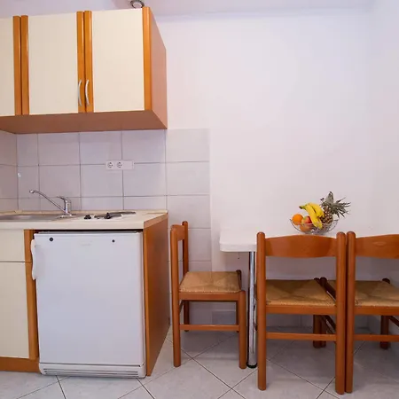 And Javor Gostinjska kuća